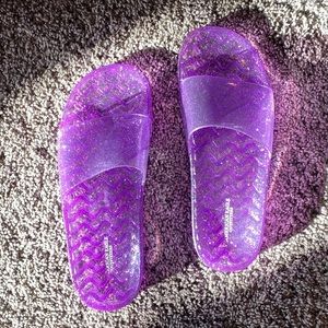 AEO purple jelly slides